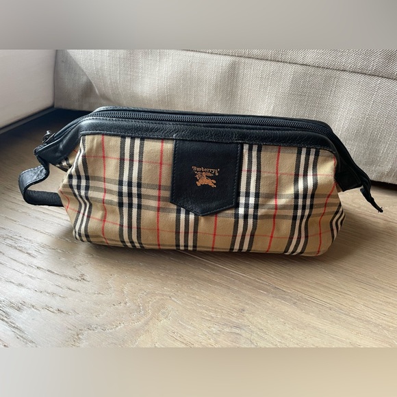 Vintage Burberry wash bag, Nova Check, made in England - Picture 1 of 8